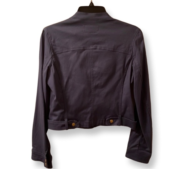 Jacket - Picture 3 of 4